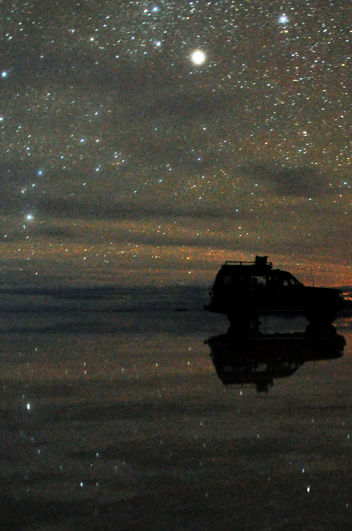 画像 ウユニ塩湖 夜はまるで宇宙 昼 夜にかけてのロマンティックな絶景集 Naver まとめ